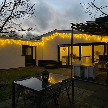 Bungalow Haarlem Amsterdam With Jacuzzi Vijfhuizen Kültér fotó