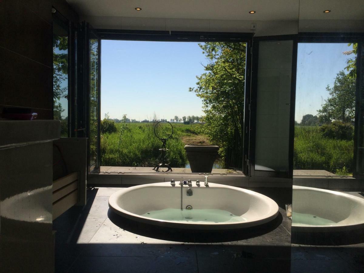 Bungalow Haarlem Amsterdam With Jacuzzi Vijfhuizen Kültér fotó