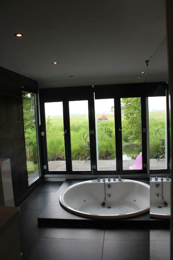 Bungalow Haarlem Amsterdam With Jacuzzi Vijfhuizen Kültér fotó
