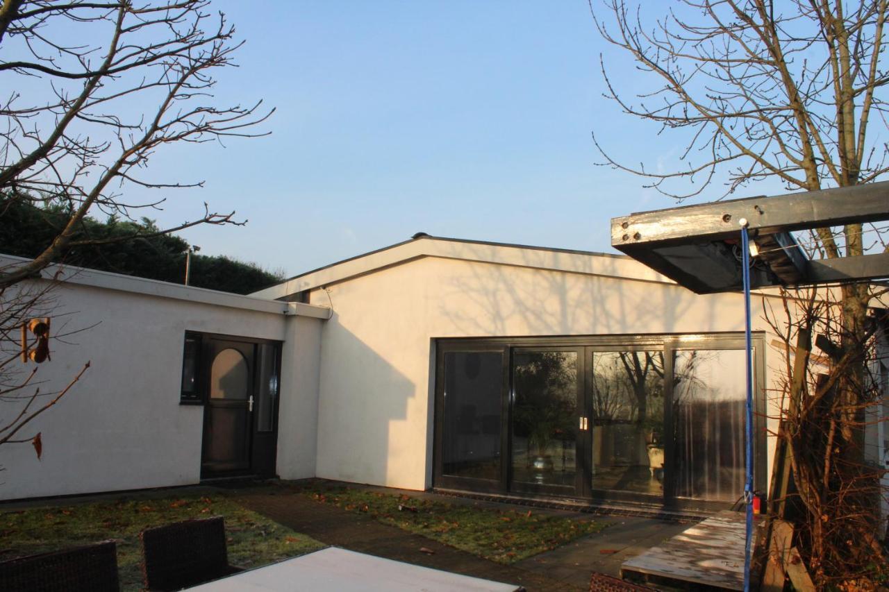 Bungalow Haarlem Amsterdam With Jacuzzi Vijfhuizen Kültér fotó